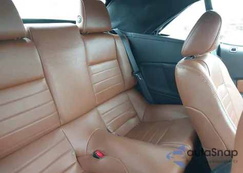 2011 Ford Mustang V6 Premium from USA, damaged, VIN 1ZVBP8EM7B5109928